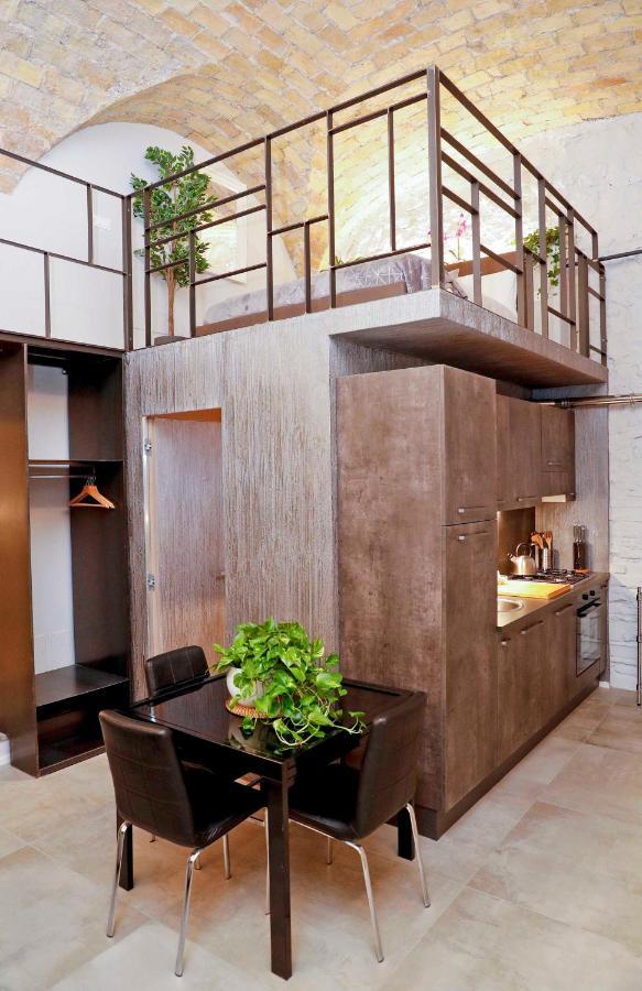Post Industrial Loft Trastevere - Top Collection Rome Bagian luar foto