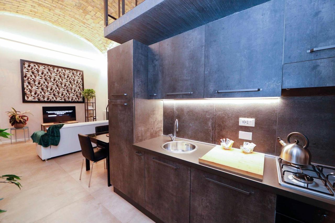 Post Industrial Loft Trastevere - Top Collection Rome Bagian luar foto