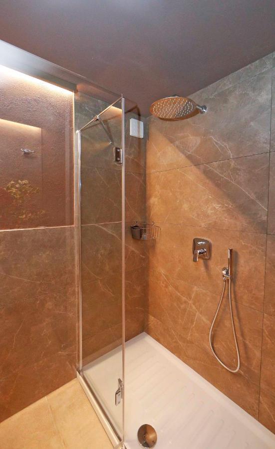 Post Industrial Loft Trastevere - Top Collection Rome Bagian luar foto